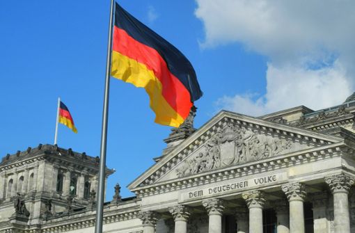 In diesem sogenannten Reichstagsgebäude arbeiten die Politiker des Bundestages. Ob diese Mitarbeiter alle die deutsche Staatsangehörigkeit haben? Foto: Pixabay
