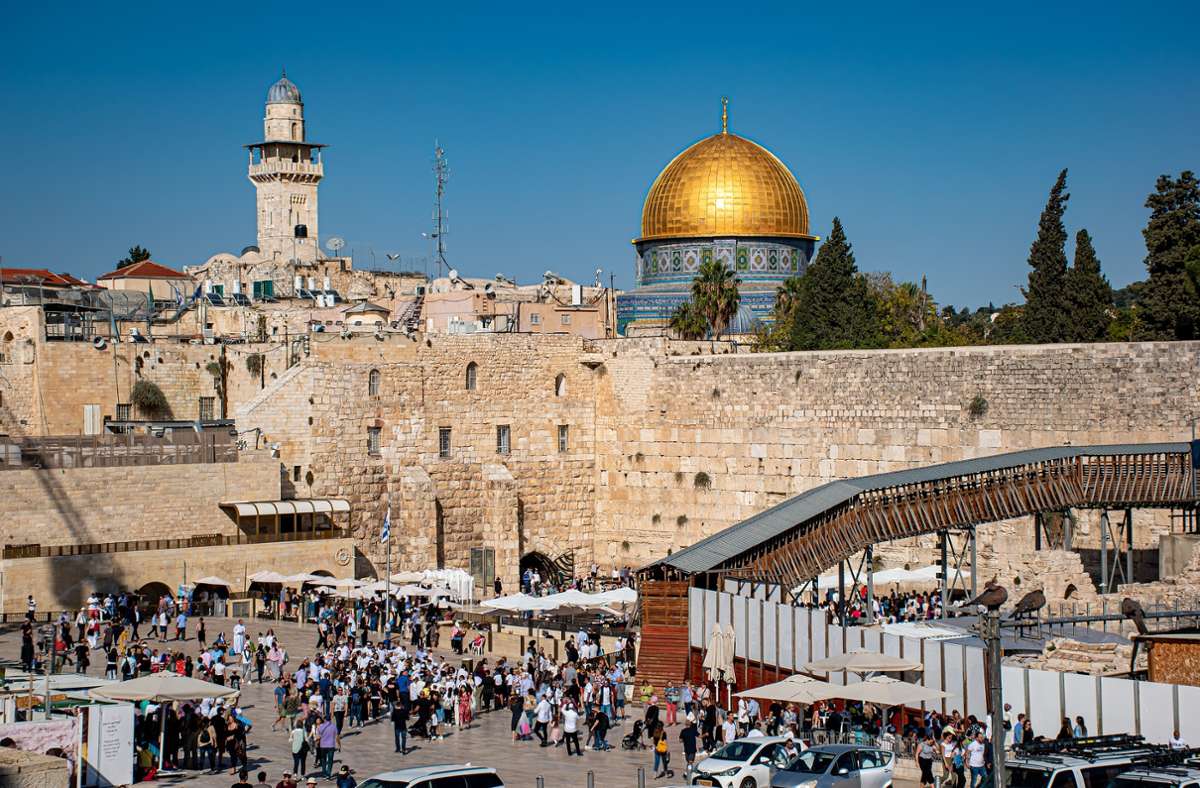 In der Altstadt Jerusalems stehen viele heilige Gebäude.