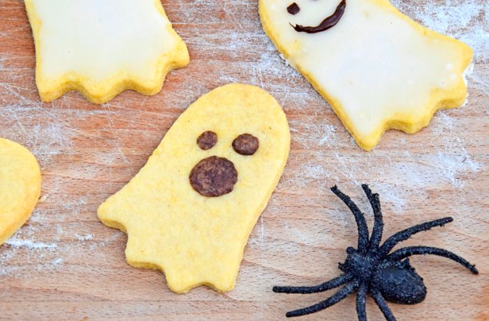 Halloween: Geister-Kekse backen